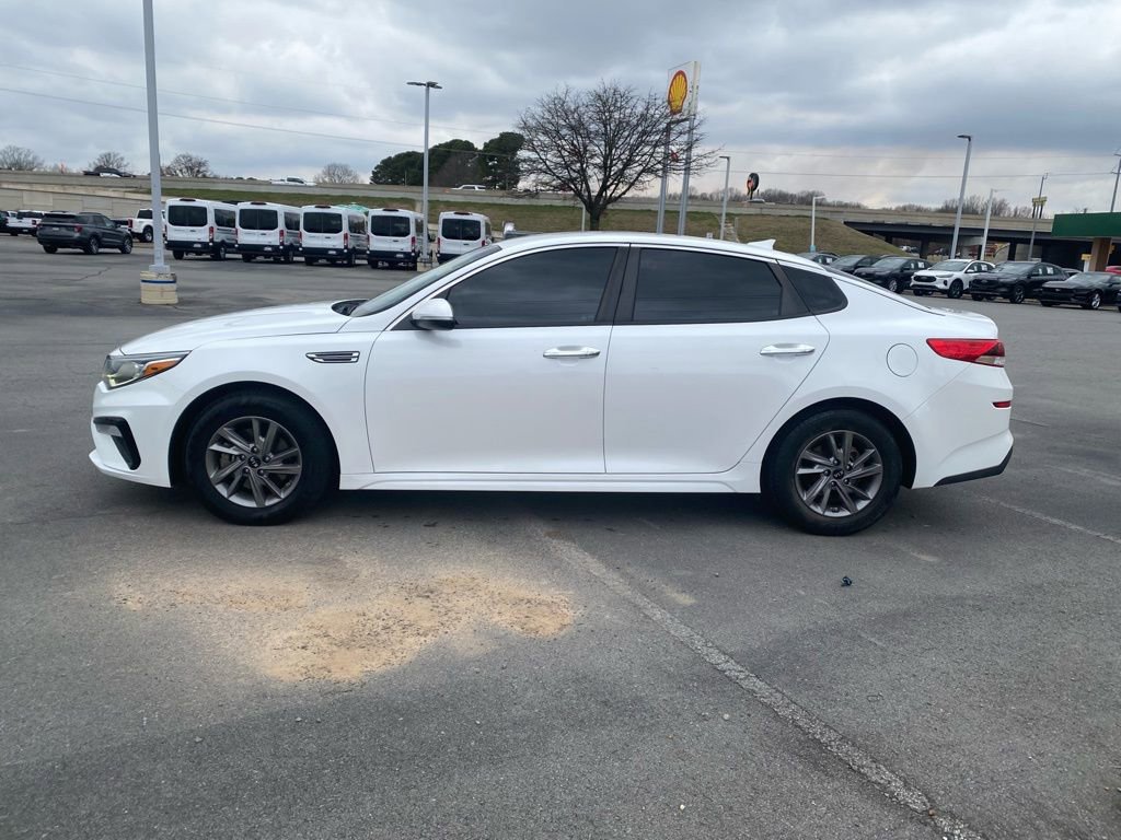 Used 2020 Kia Optima LX image 4