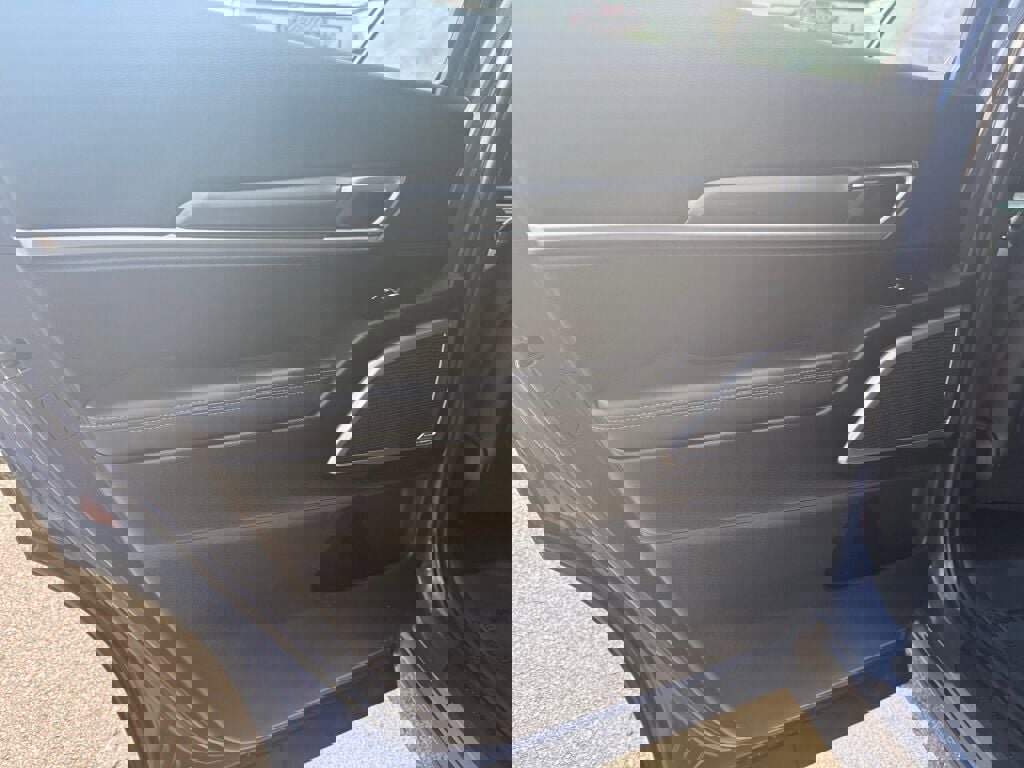 Used 2024 Kia Telluride S w/ S Sunroof Package image 26