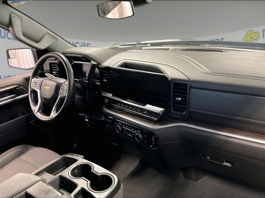 Used 2026 Chevrolet Silverado 1500 LT AWD/4WD image 14