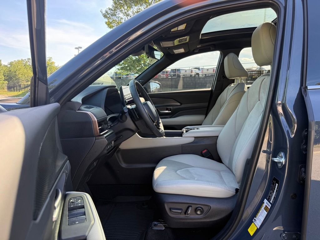 Used 2026 Toyota Grand Highlander AWD Hybrid image 25