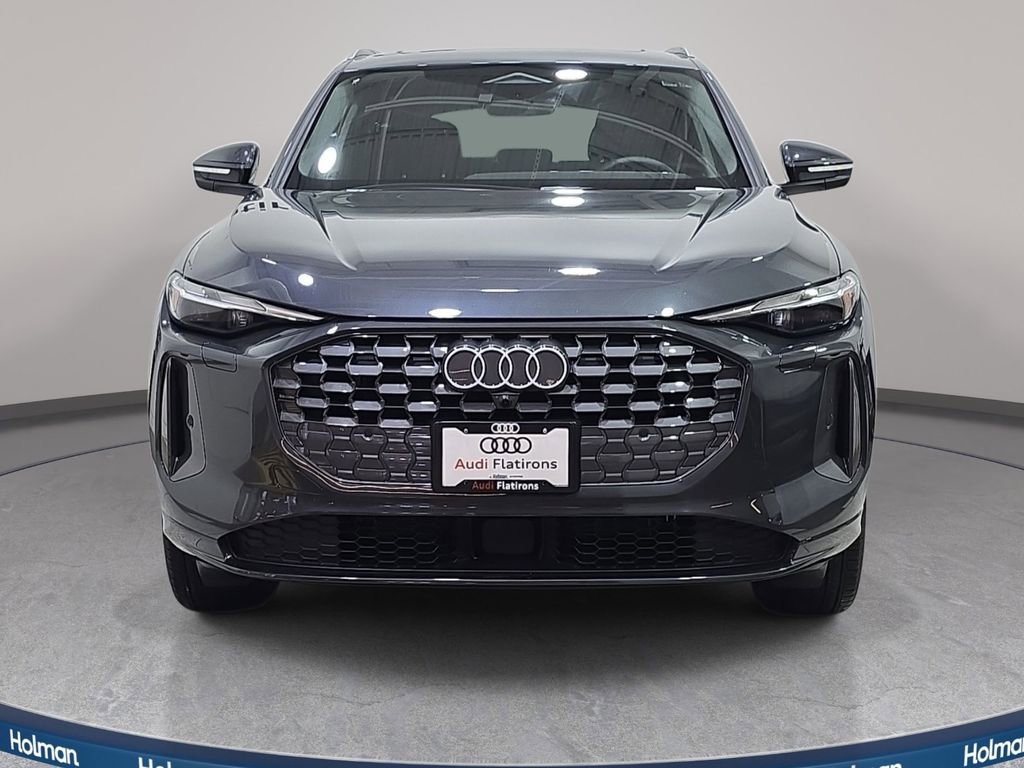 Used 2025 Audi Q5 Premium w/ Convenience Package AWD/4WD image 3