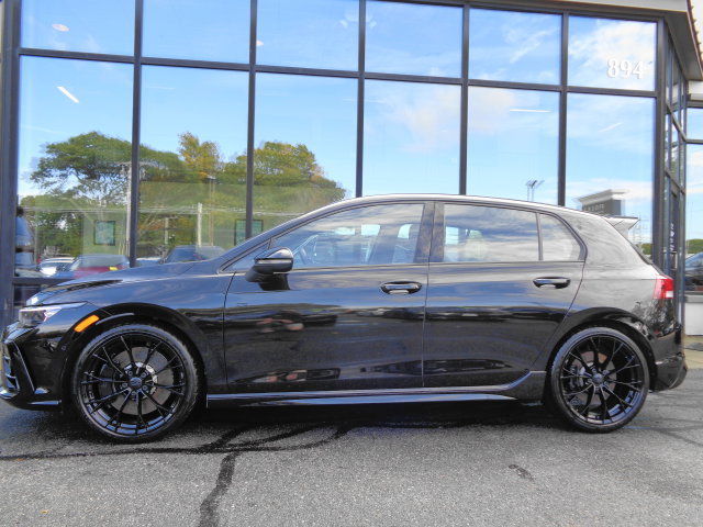 Used 2025 Volkswagen Golf R Black Edition AWD/4WD image 8