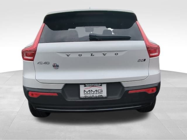 New 2025 Volvo XC40 B5 Ultra w/ Protection Package Premier AWD/4WD image 6
