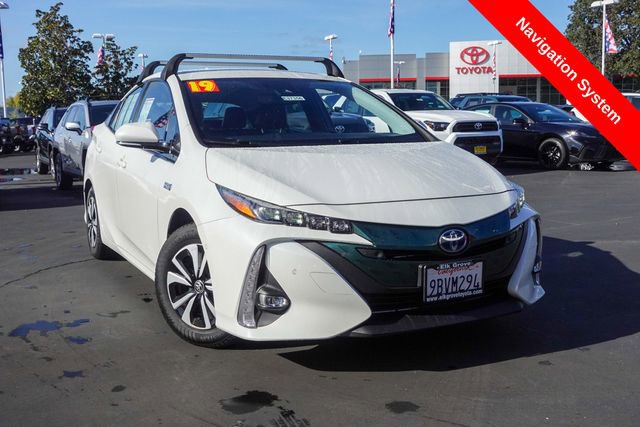 Certified 2019 Toyota Prius Prime Advanced image 2