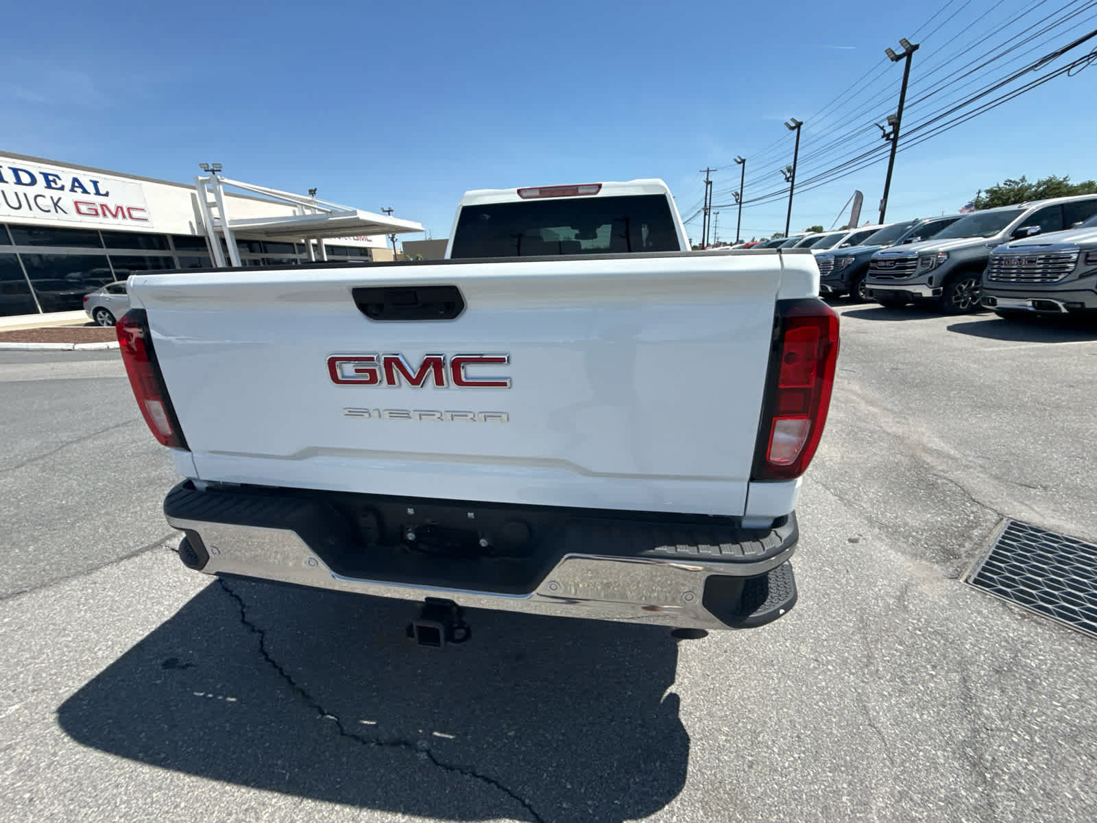 New 2026 GMC Sierra 2500 Pro w/ 1SA Pro Safety Plus Package AWD/4WD image 15