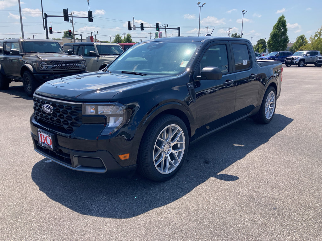 New 2025 Ford Maverick XLT image 3