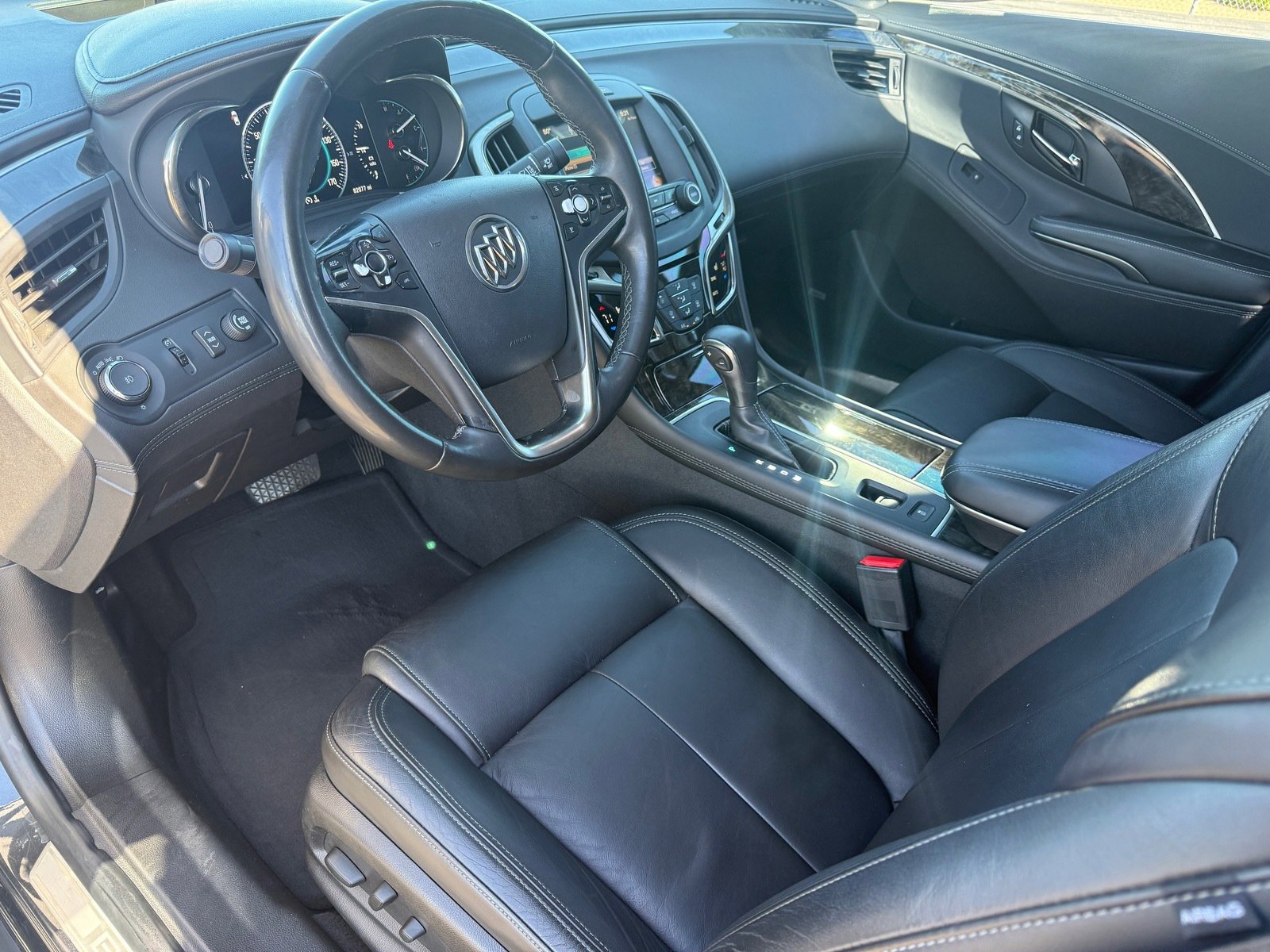 Used 2016 Buick LaCrosse Sport Touring w/ Experience Buick Package image 11