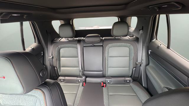 New 2026 GMC Terrain AT4 AWD/4WD image 21