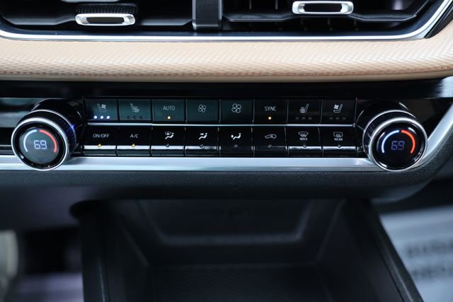 Used 2025 Chevrolet Equinox ACTIV w/ Convenience Package III image 27