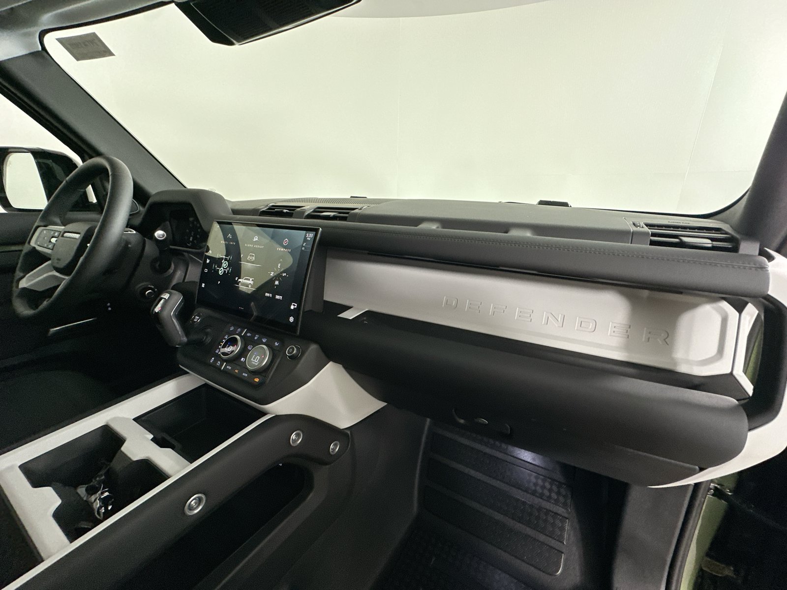 New 2026 Land Rover Defender 110 S AWD/4WD image 46