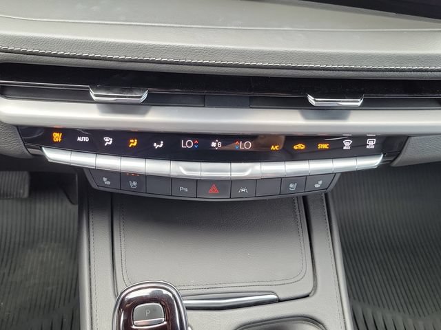 Used 2024 Cadillac XT4 Premium Luxury AWD/4WD image 33