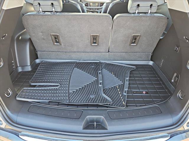 Used 2018 Buick Enclave Premium w/ Experience Buick Package FWD image 6