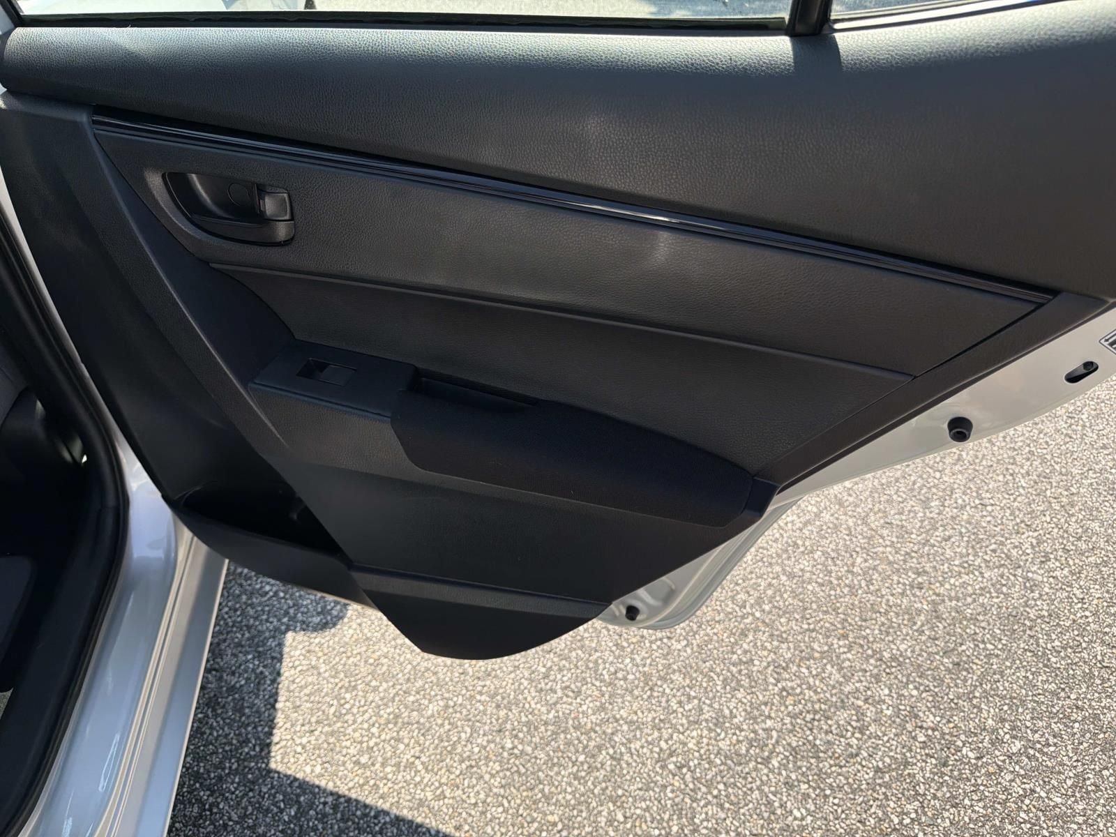 Used 2019 Toyota Corolla L FWD image 16