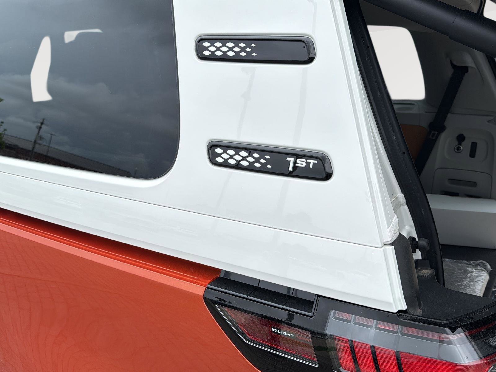 New 2025 Volkswagen ID. Buzz 1st Edition image 8