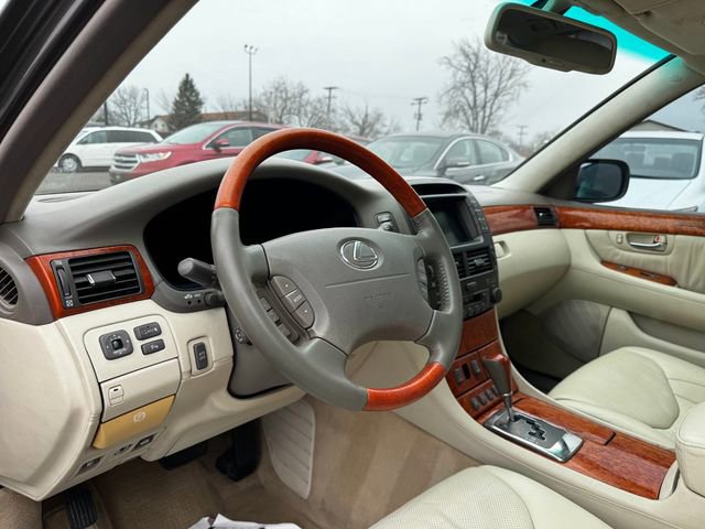 Used 2004 Lexus LS 430 image 9