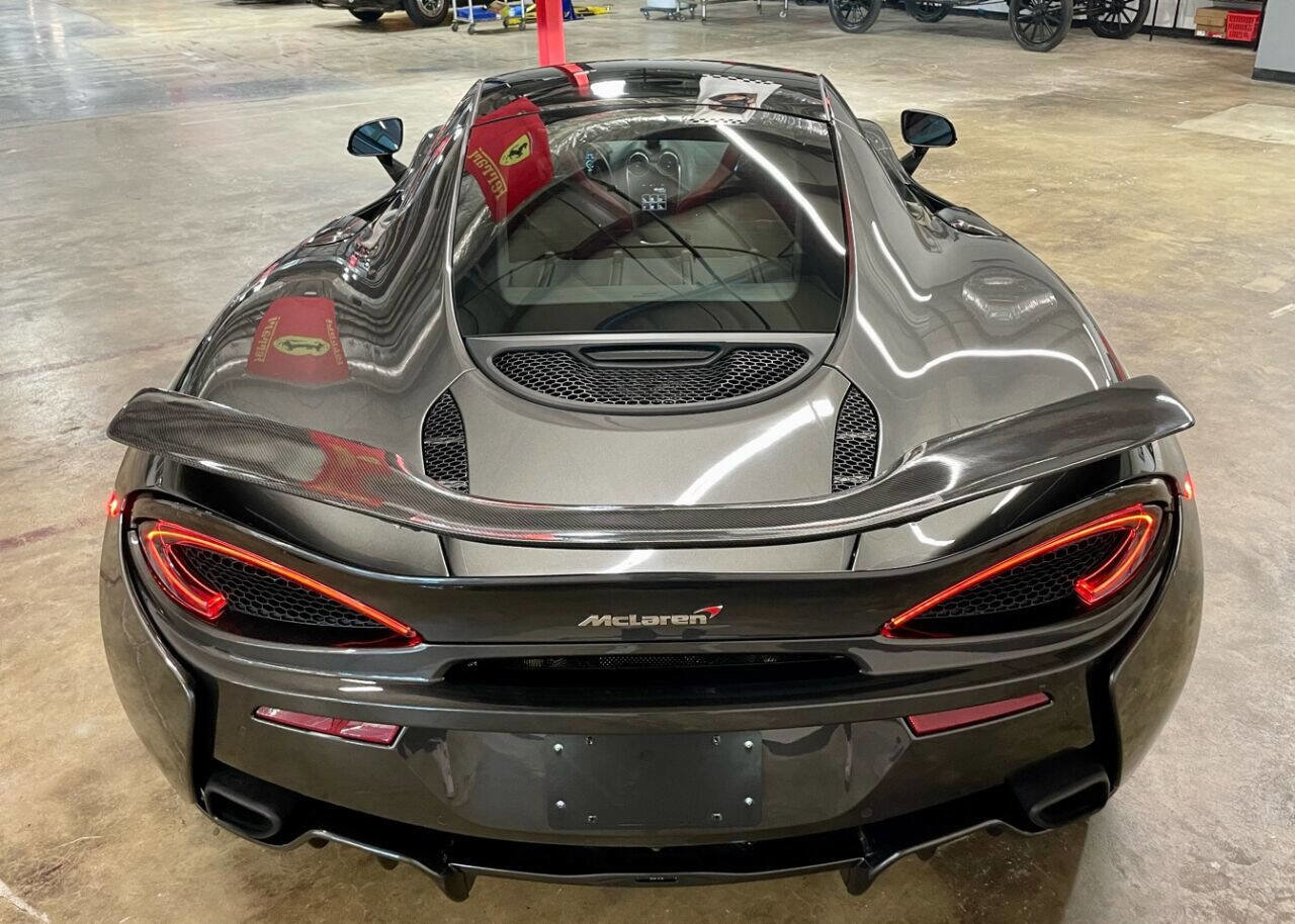 Used 2017 McLaren 570S image 29