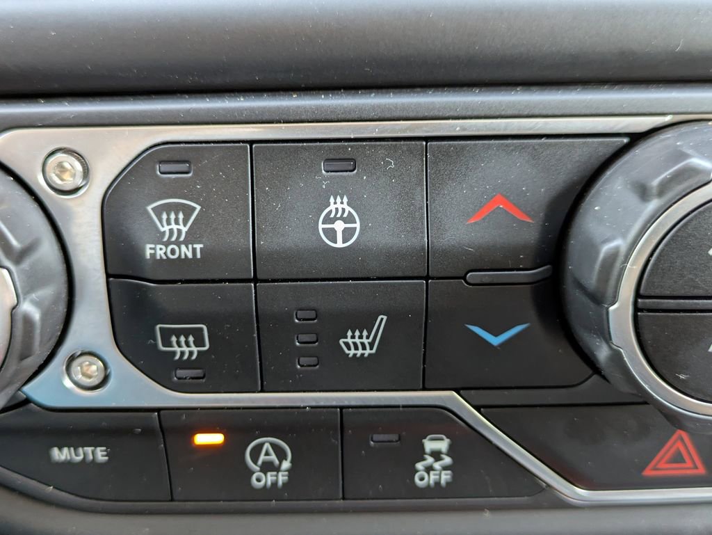 Used 2021 Jeep Gladiator Rubicon AWD/4WD image 22