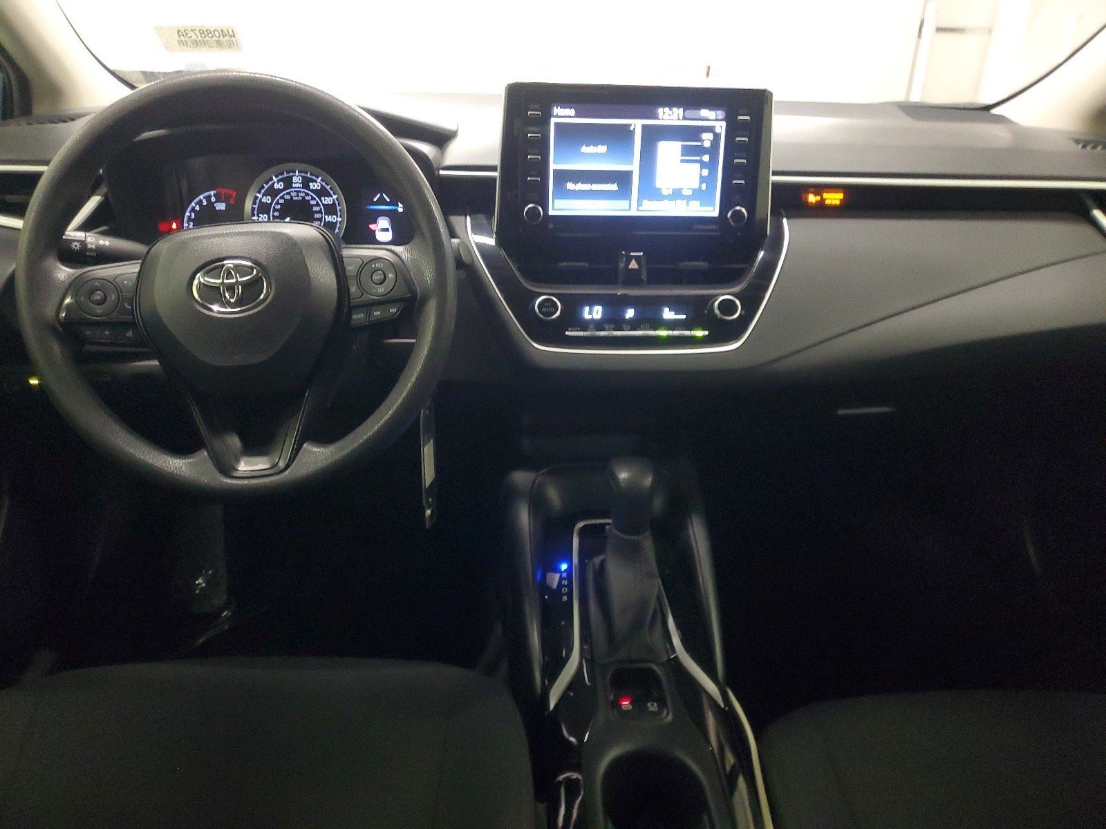 Used 2021 Toyota Corolla LE image 12