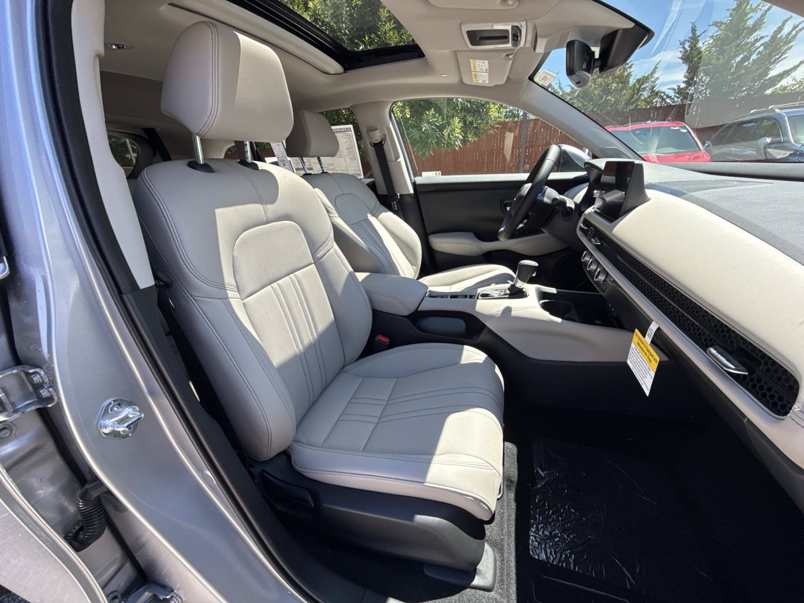 New 2027 Honda HR-V EX-L image 13