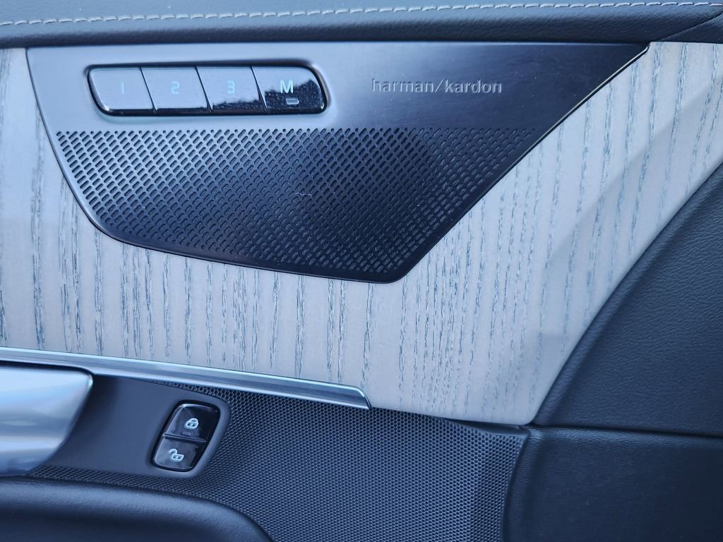 New 2025 Volvo XC90 T8 Ultra w/ Protection Package Premier image 5