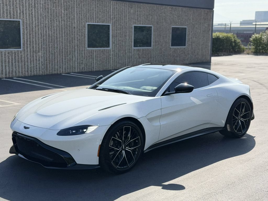 Used 2022 Aston Martin V8 Vantage Coupe RWD image 10
