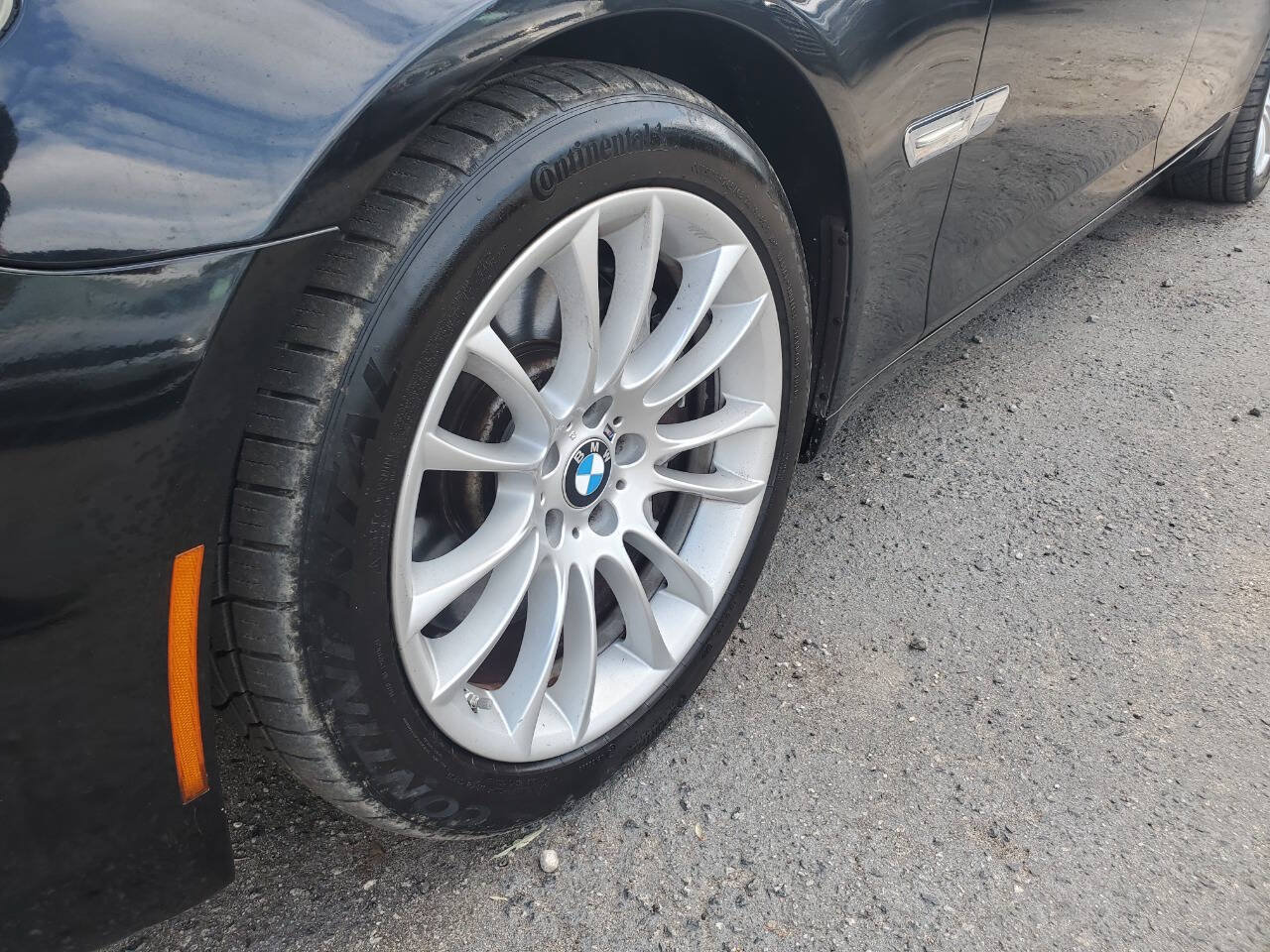 Used 2009 BMW 750i RWD image 21