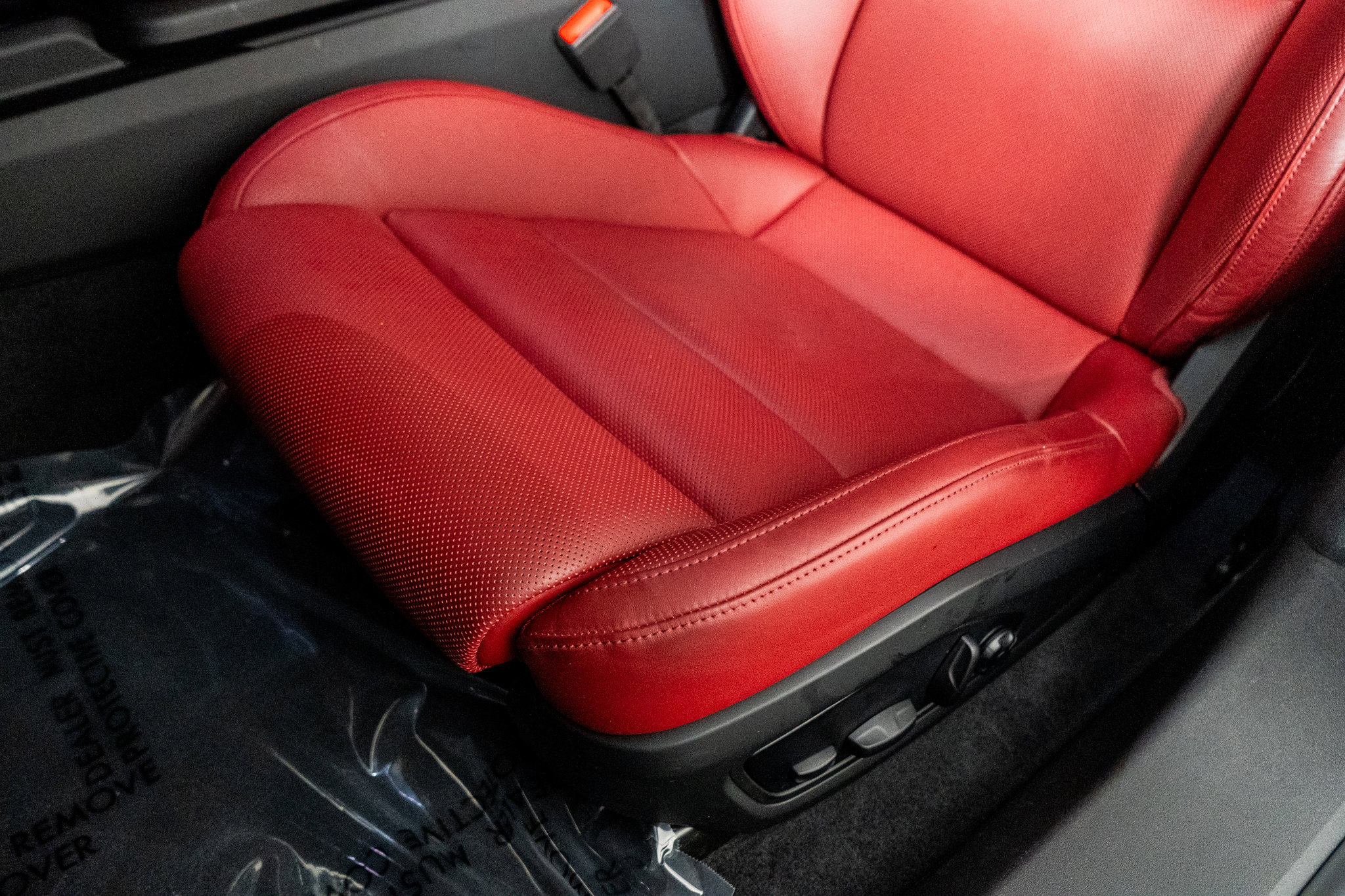 Used 2024 Porsche Taycan Turbo w/ Premium Package image 28