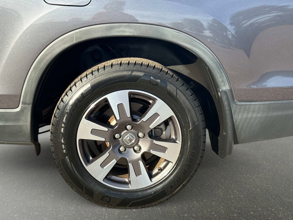 Used 2019 Honda Ridgeline RTL image 10