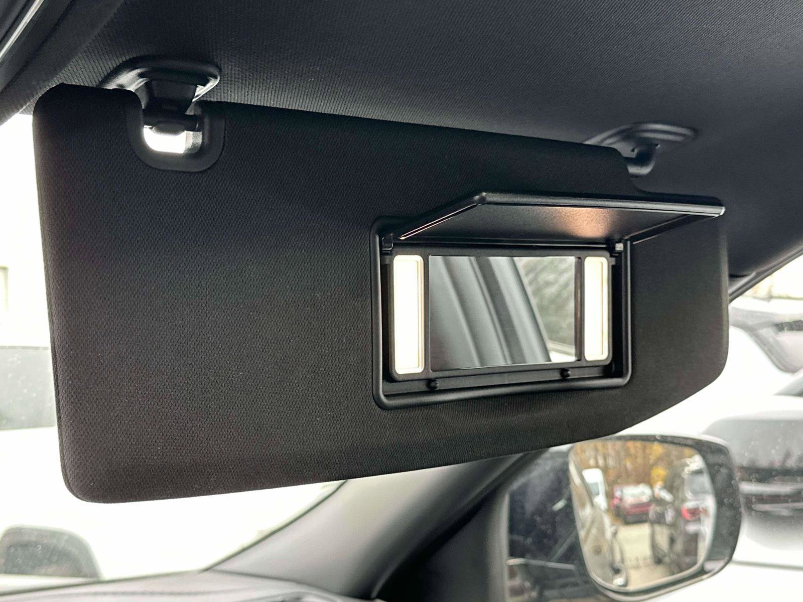 Used 2024 Jeep Grand Cherokee L Altitude image 30