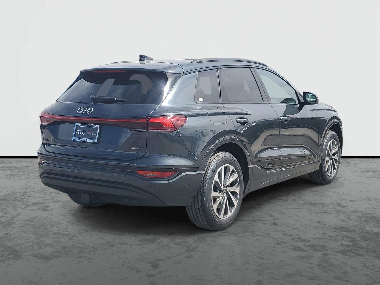 New 2025 Audi Q6 e-tron Premium Plus AWD/4WD image 4