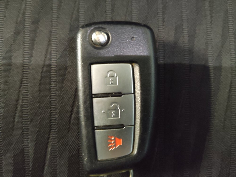Used 2020 Nissan Rogue S FWD image 32