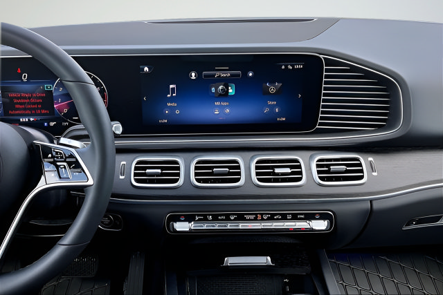 Used 2025 Mercedes-Benz GLE 350 4MATIC image 8