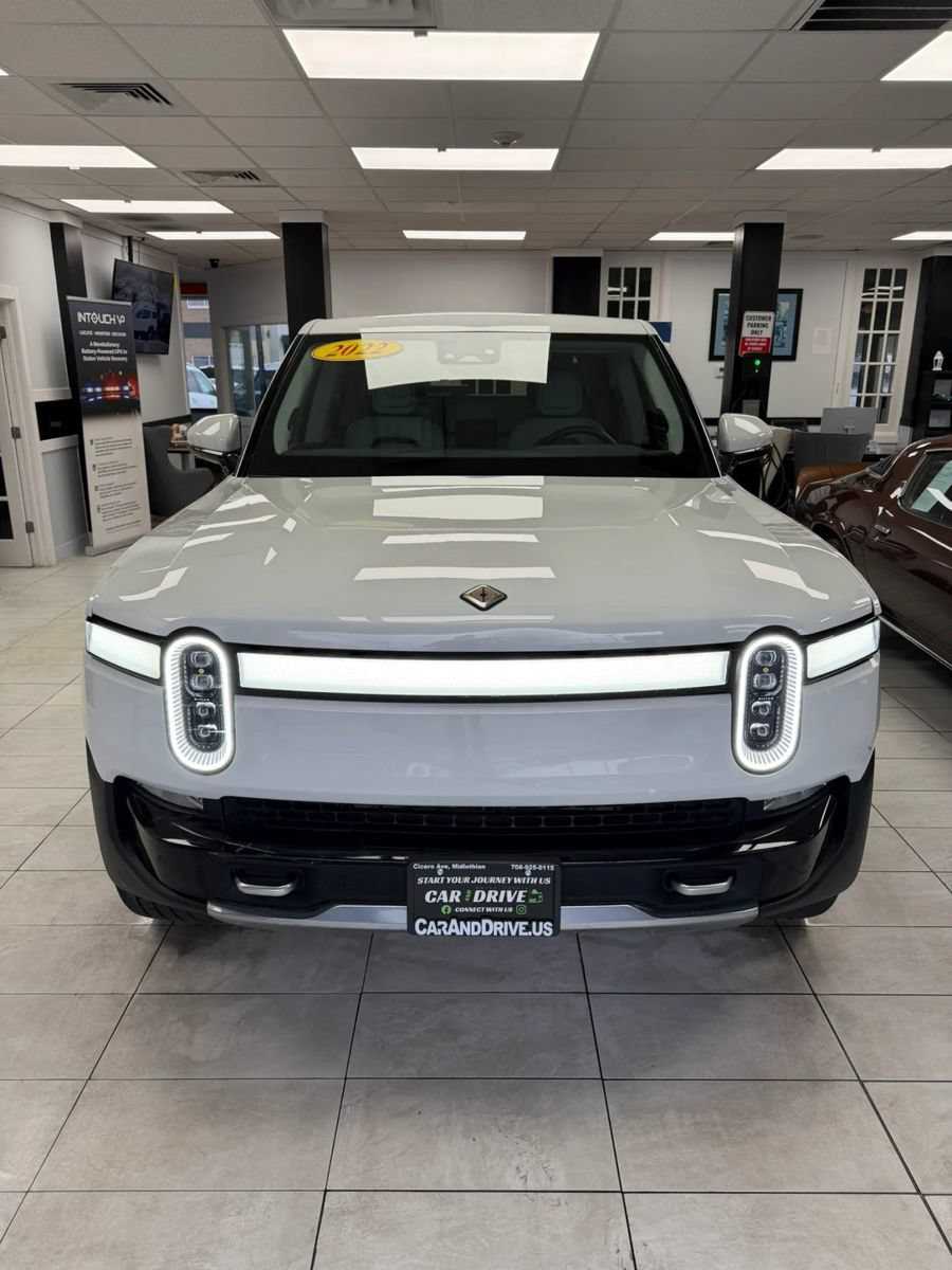 Used 2022 Rivian R1T Adventure AWD/4WD image 2