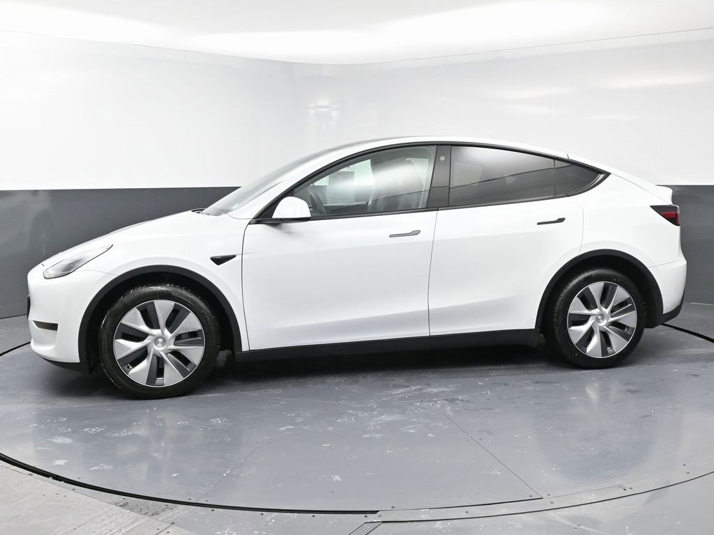 Used 2023 Tesla Model Y Long Range image 5
