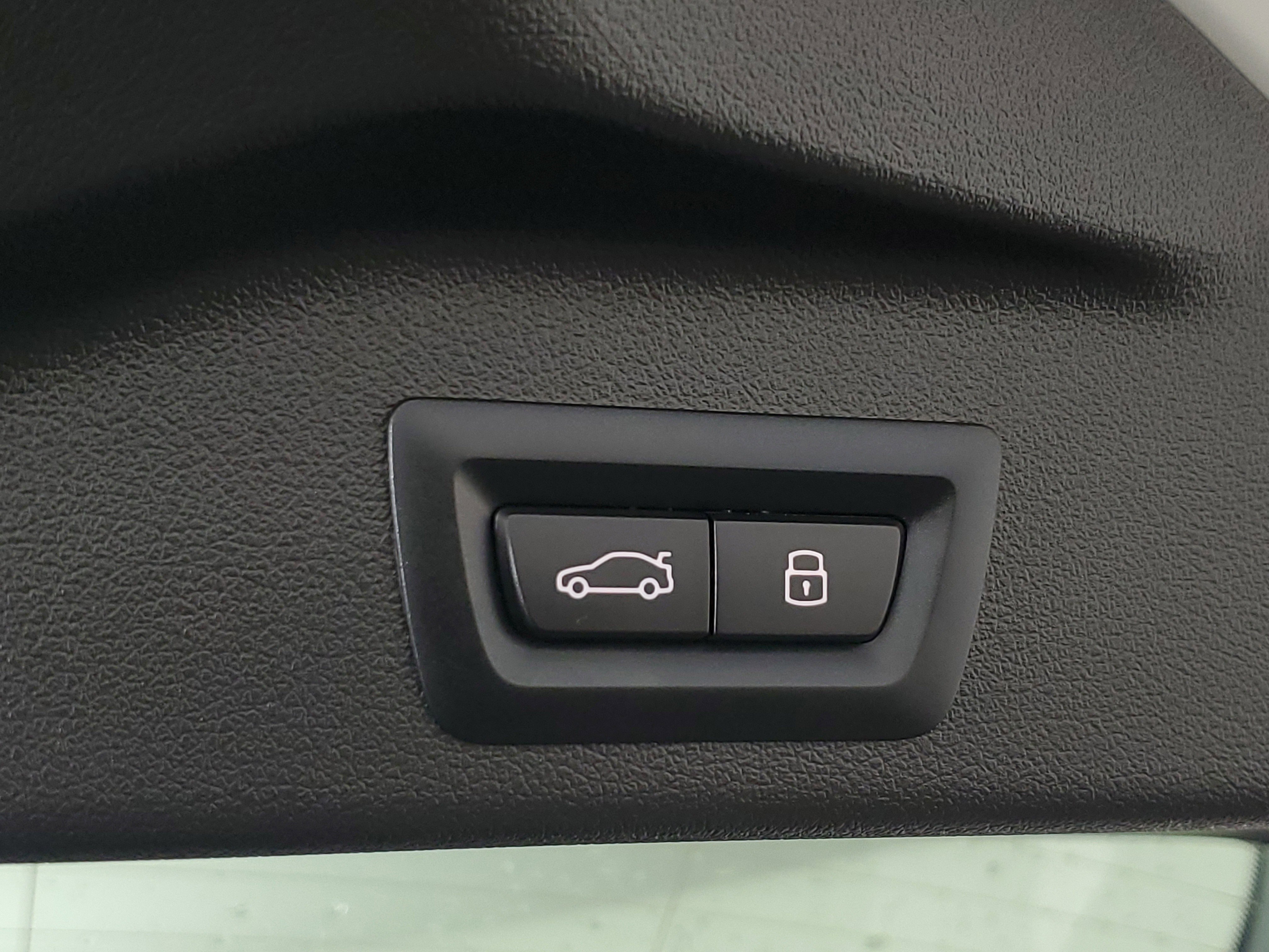 Certified 2026 BMW X5 xDrive40i w/ Climate Comfort Package image 25