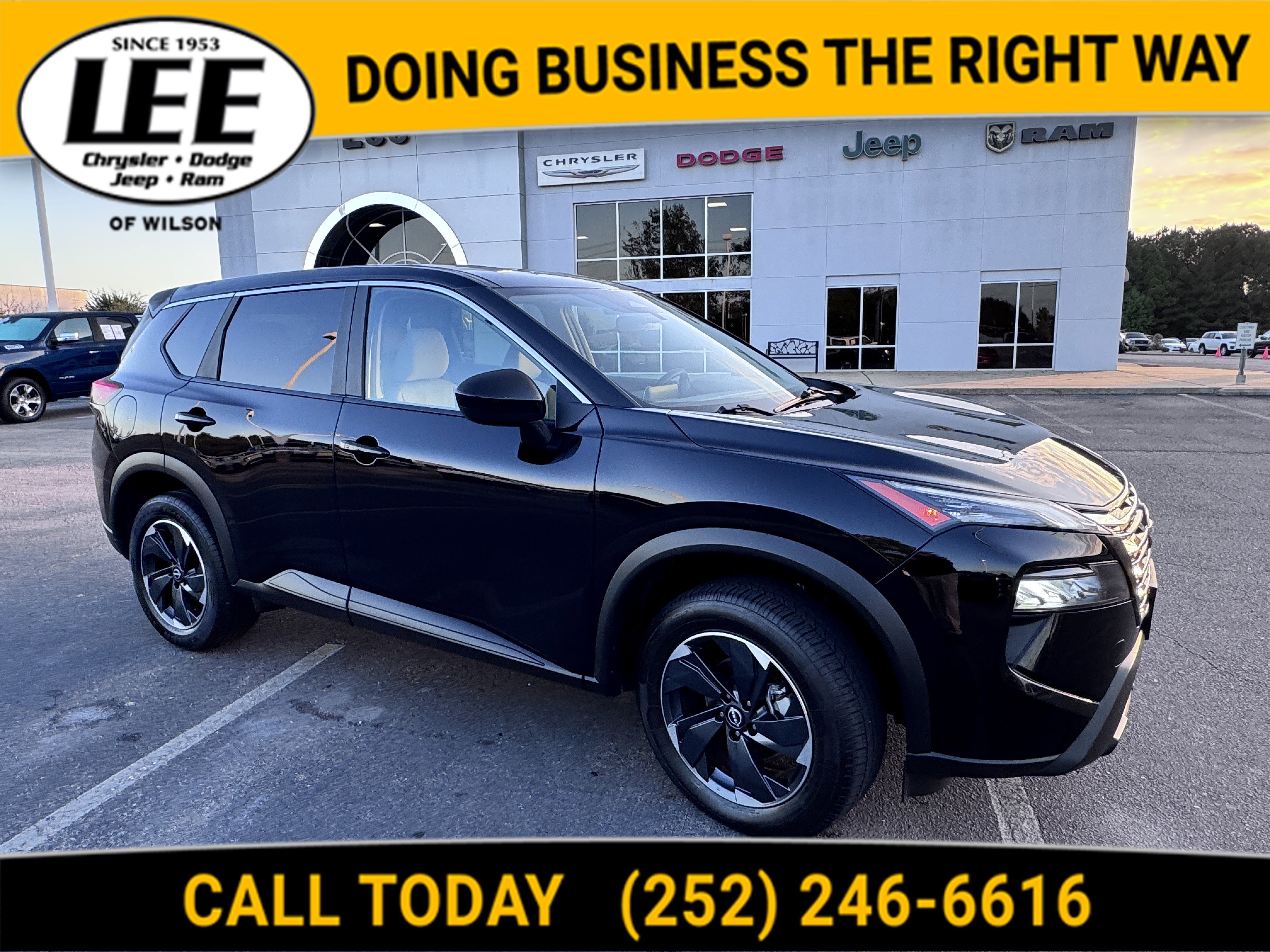 Used 2024 Nissan Rogue SV