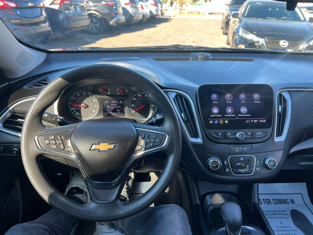 Used 2023 Chevrolet Malibu LS FWD image 16
