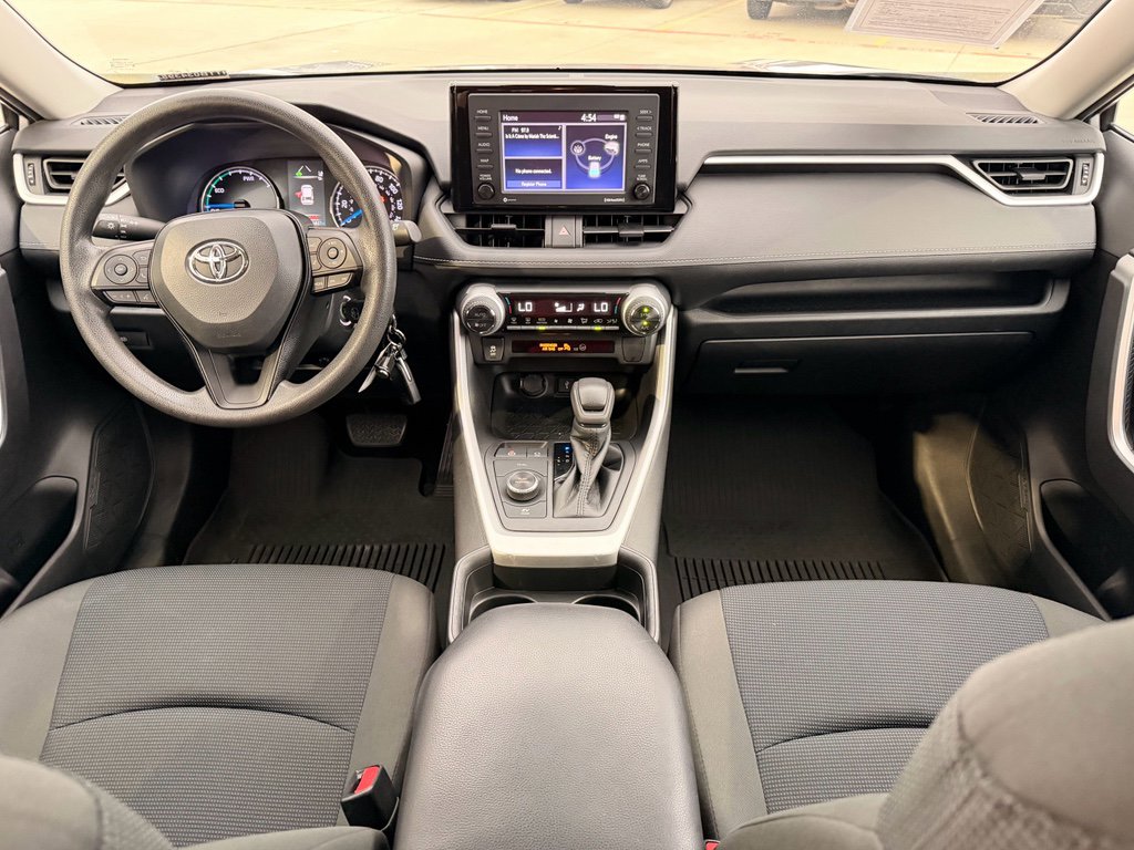 Used 2021 Toyota RAV4 LE video 2