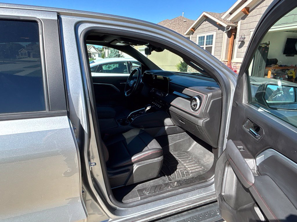 Used 2023 Chevrolet Colorado Z71 w/ Z71 Convenience Package 2 AWD/4WD image 27