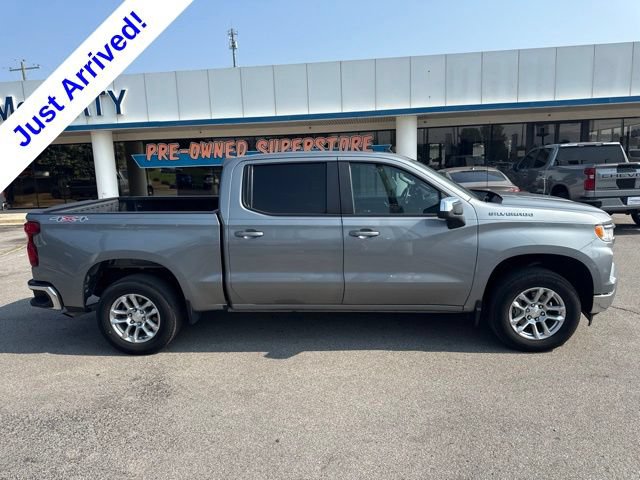 Used 2023 Chevrolet Silverado 1500 LT AWD/4WD image 2