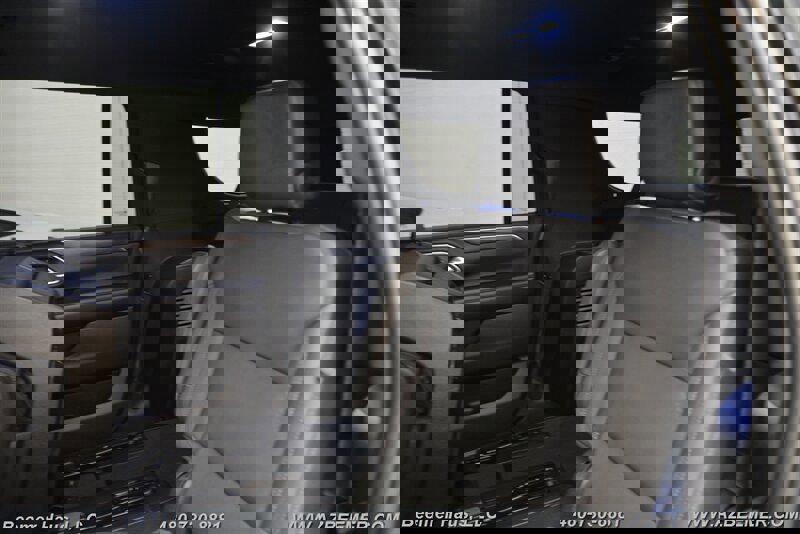 Used 2021 Chevrolet Suburban LT RWD image 23