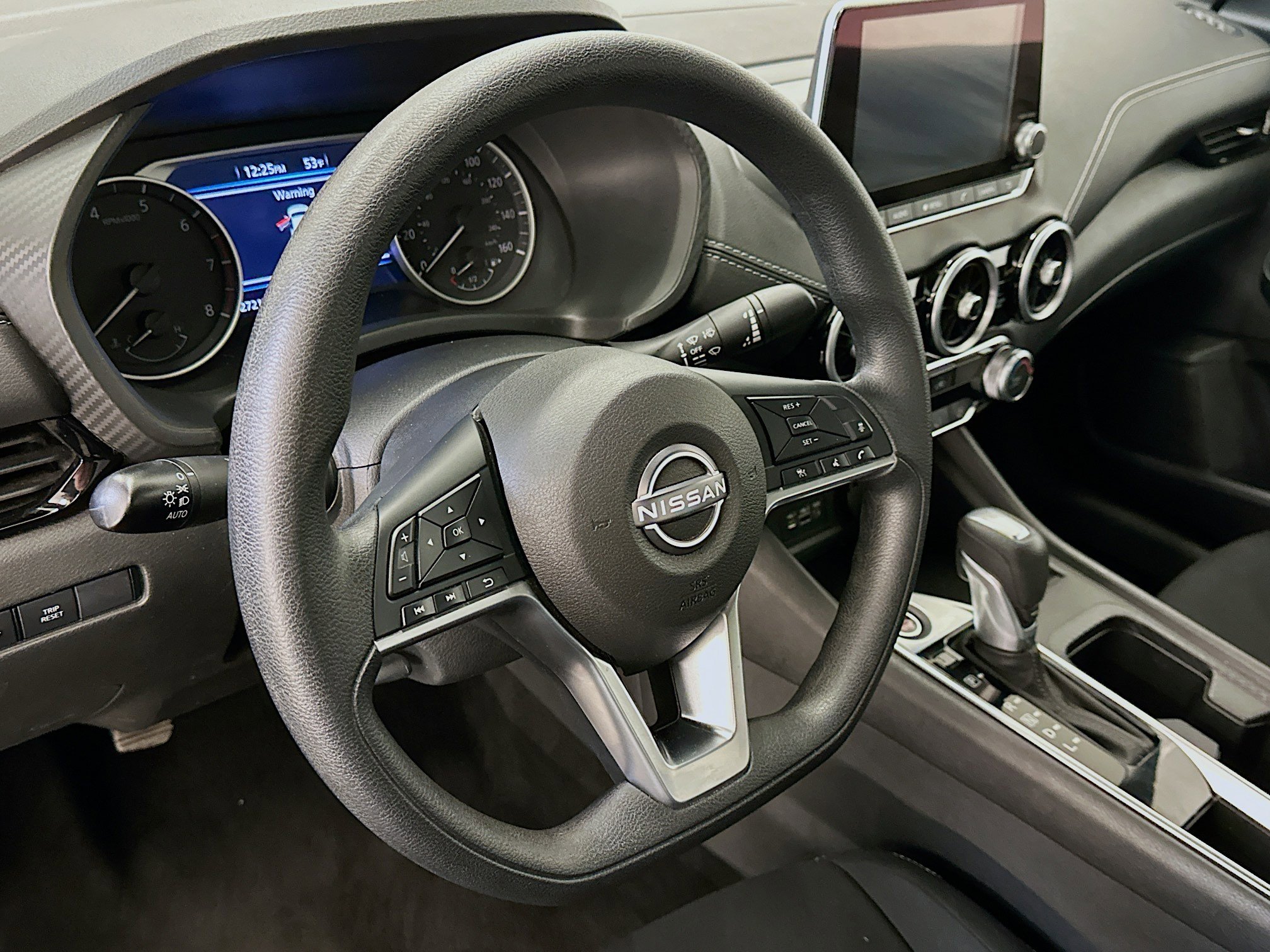 Used 2025 Nissan Sentra SV image 18