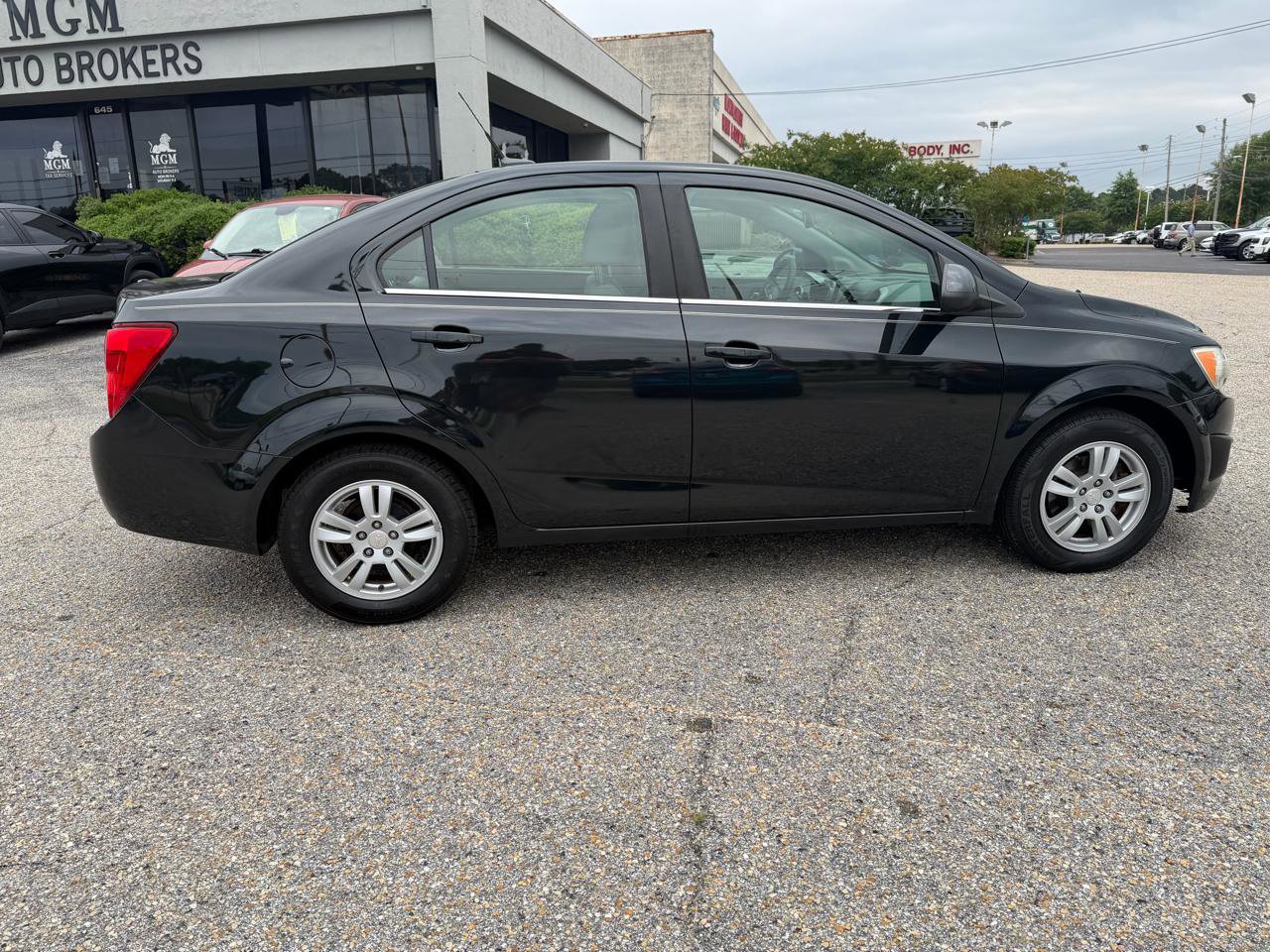 Used 2014 Chevrolet Sonic LT FWD image 43