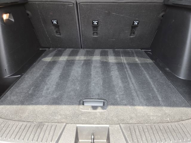 Used 2024 Chevrolet Trax RS FWD image 32