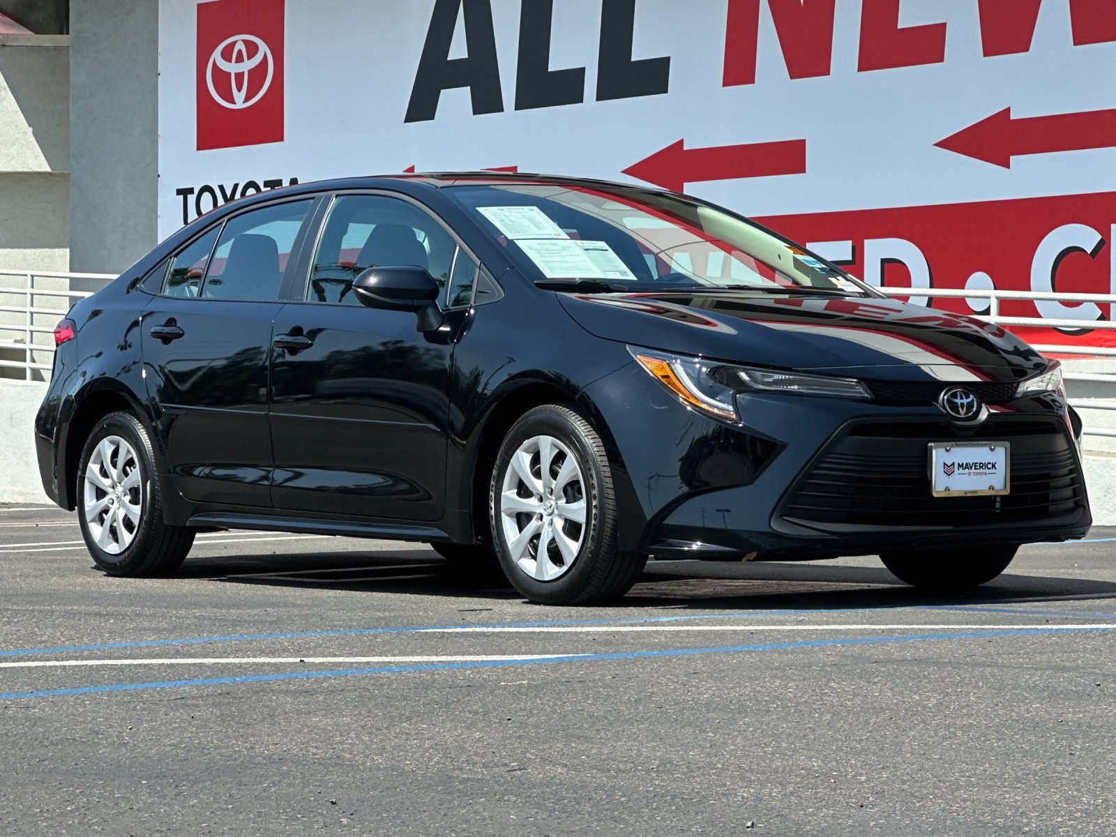 Used 2026 Toyota Corolla LE FWD image 7