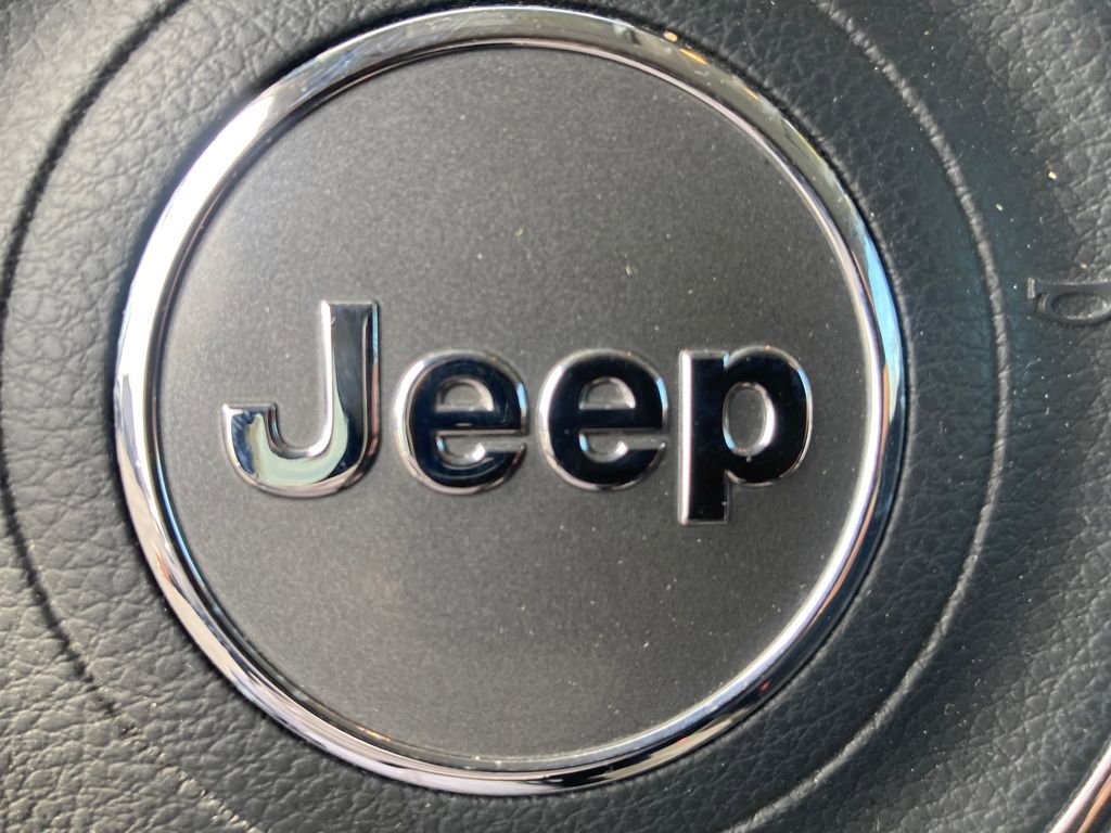 Used 2018 Jeep Renegade Latitude w/ Cold Weather Group image 26