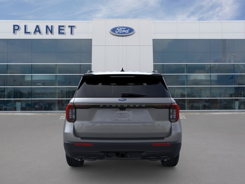 New 2026 Ford Explorer Active RWD image 5