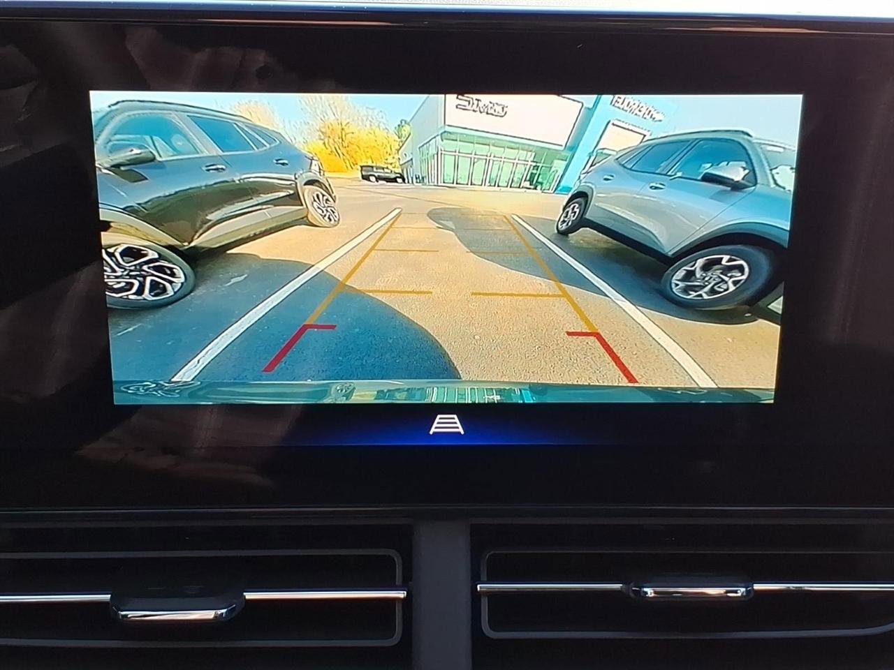 New 2026 Chevrolet Trax LT w/ Driver Confidence Package image 17