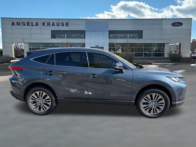 Used 2021 Toyota Venza XLE w/ Softex Package AWD/4WD image 10