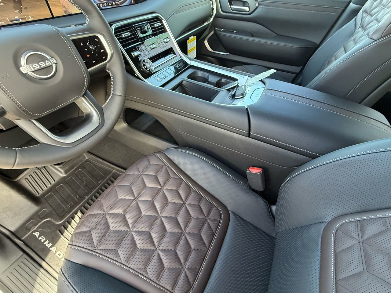 New 2025 Nissan Armada Platinum Reserve image 11
